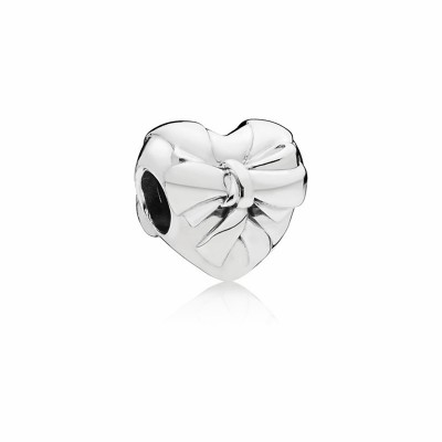 Pandora Brilliant Heart Bow Charm