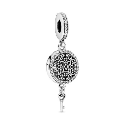 Pandora Regal Love Key Dangle