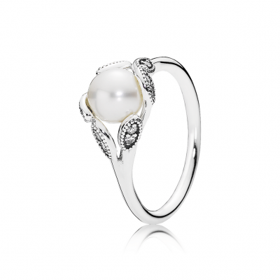 Pandora Luminous Leaves, White Pearl & Clear CZ